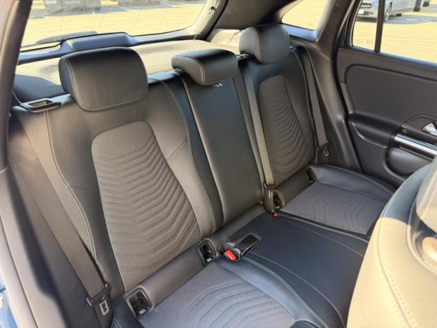 MERCEDES-BENZ GLA 200 d  Business Line  GLA 200 d Business Line