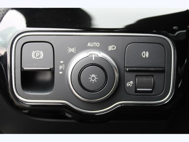 MERCEDES-BENZ CLA Shooting Brake CLA 200 d Shooting Brake AMG Line  