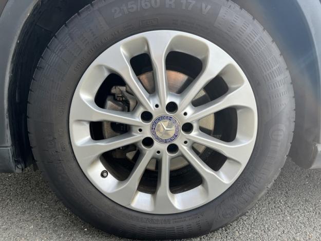 MERCEDES-BENZ GLA 180 d  Classe GLA/ X156 180 D INSPIRATION