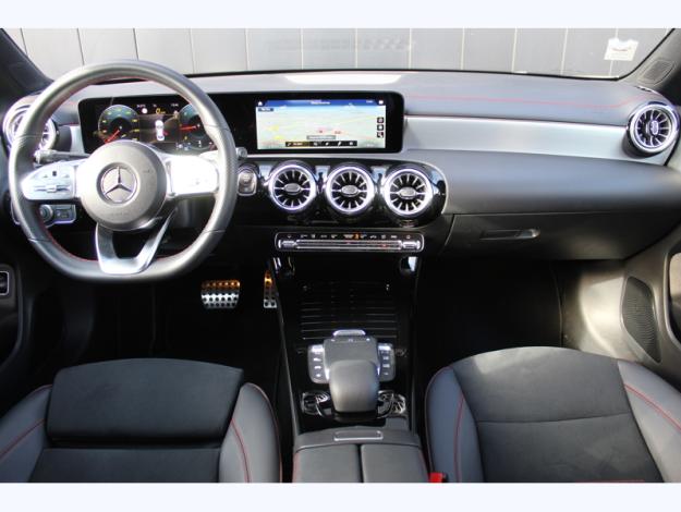 MERCEDES-BENZ CLA Coupé CLA 200 d Coupé AMG Line  CLA 200 d CoupÚ AMG Line