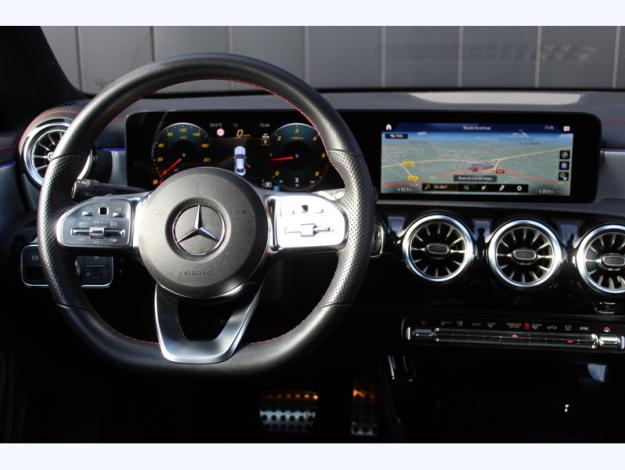 MERCEDES-BENZ CLA Coupé CLA 200 d Coupé AMG Line  CLA 200 d CoupÚ AMG Line