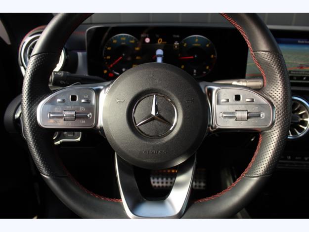 MERCEDES-BENZ CLA Coupé CLA 200 d Coupé AMG Line  CLA 200 d CoupÚ AMG Line