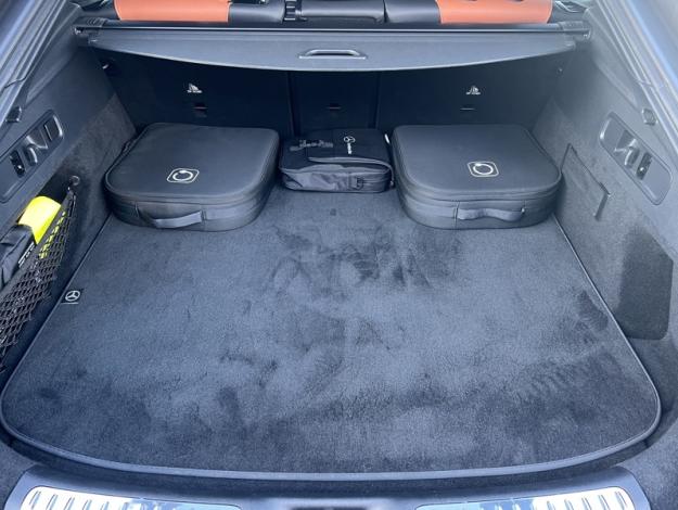 MERCEDES-BENZ GLC Coupé GLC 300 e Hybrid EQ 4MATIC Coupé AMG Line  GLC 300 e Hybrid EQ 4MATIC CoupÚ AMG Line