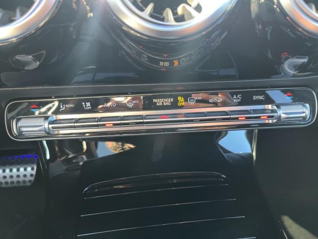 MERCEDES-BENZ Classe A 180 d AMG Line  