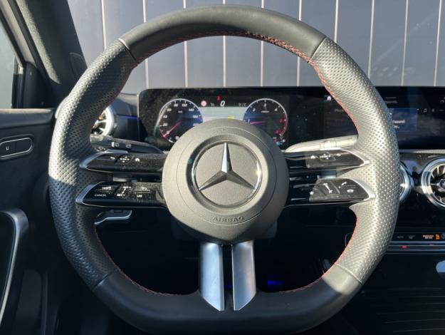 MERCEDES-BENZ Classe A 180 d AMG Line  