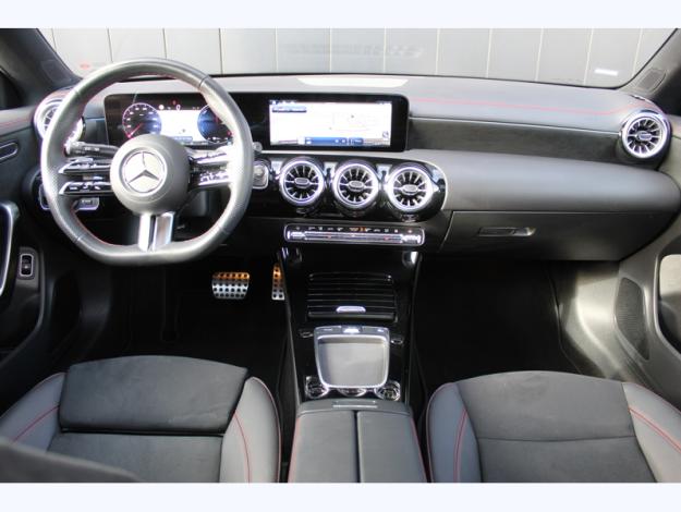 MERCEDES-BENZ CLA Shooting Brake CLA 250 e Hybrid EQ Shooting Brake AMG Line  
