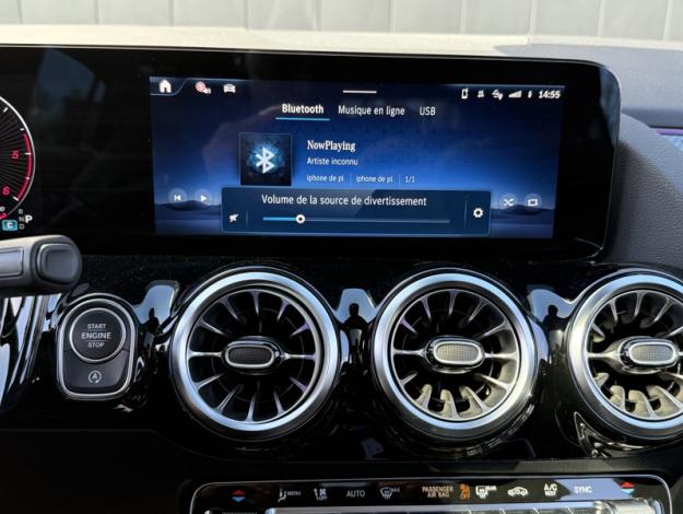 MERCEDES-BENZ GLA 200 d AMG Line  GLA 200 d AMG Line