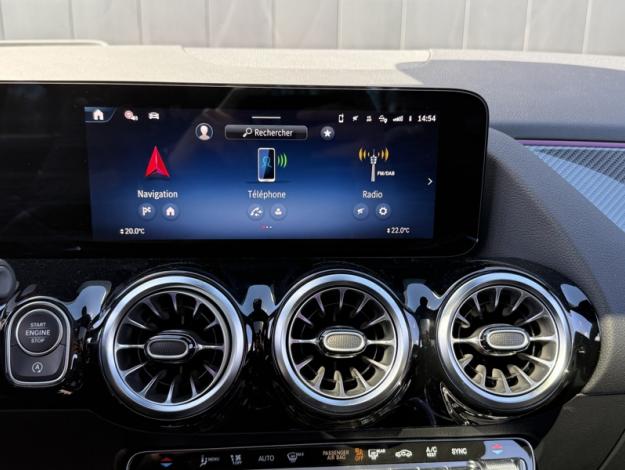 MERCEDES-BENZ GLA 200 d AMG Line  GLA 200 d AMG Line