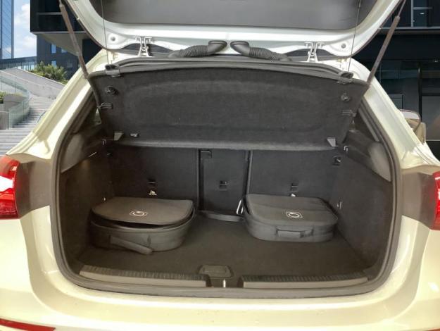 MERCEDES-BENZ A-Klasse A 250 e