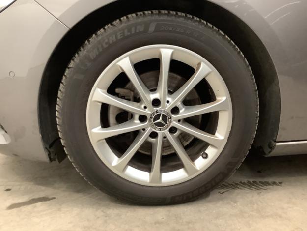 MERCEDES-BENZ B 180 d Luxury Line Attelage  