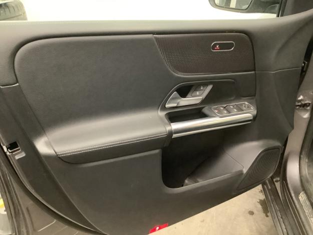 MERCEDES-BENZ B 180 d Luxury Line Attelage  