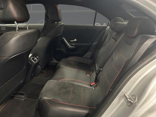 MERCEDES-BENZ A 180 d Berline AMG Line  