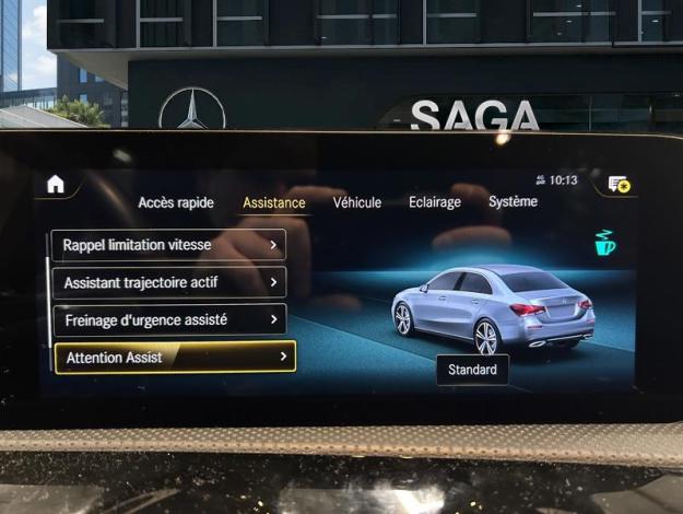 MERCEDES-BENZ A 180 d Berline AMG Line  