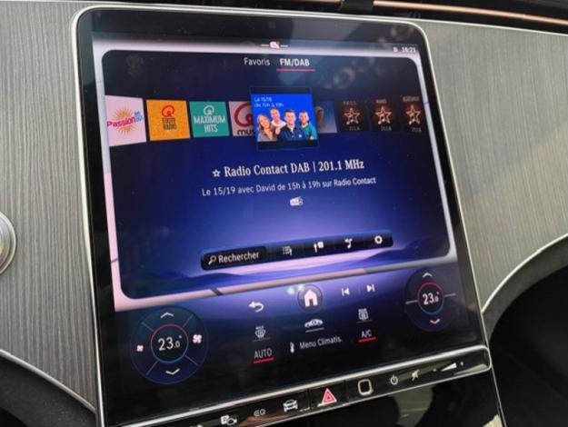 MERCEDES-BENZ EQE 300 Berline AMG Pack Night Pano  