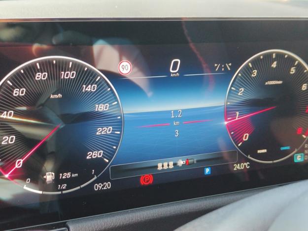 MERCEDES-BENZ GLA 180 tout terrain  Star Edition