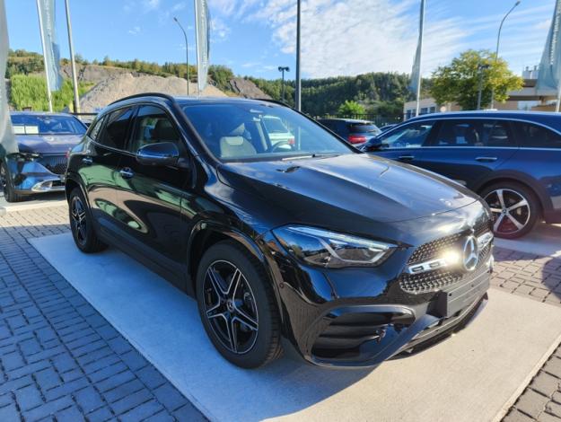 MERCEDES-BENZ GLA 180 tout terrain  Star Edition