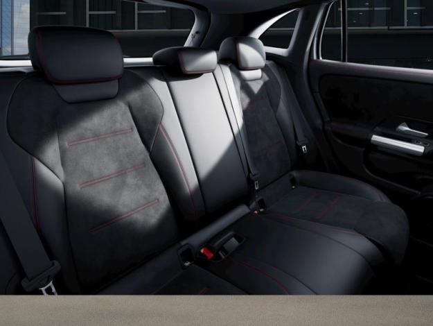 MERCEDES-BENZ GLA-Klasse GLA 180 Off-Roader