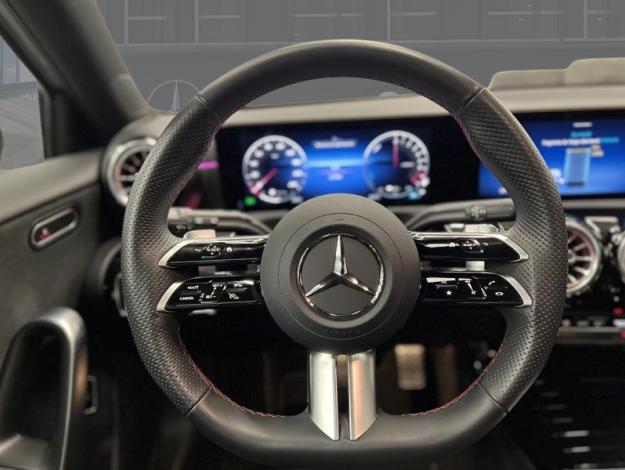 MERCEDES-BENZ A 250 e AMG Pack Night Pano  