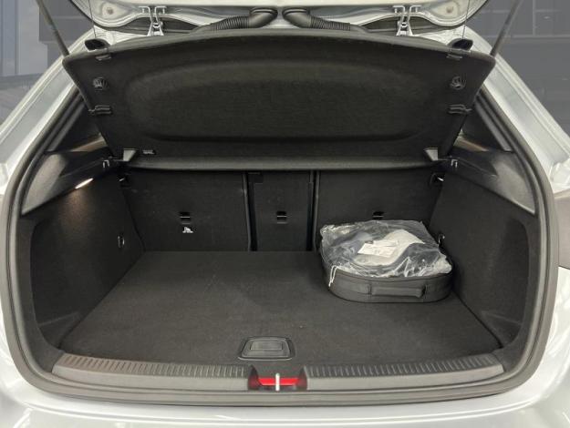 MERCEDES-BENZ A 250 e AMG Pack Night Pano  