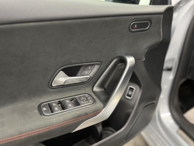 MERCEDES-BENZ A 250 e AMG Pack Night Pano  
