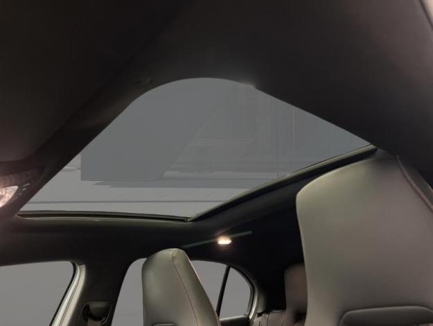 MERCEDES-BENZ A 250 e AMG Pack Night Pano  