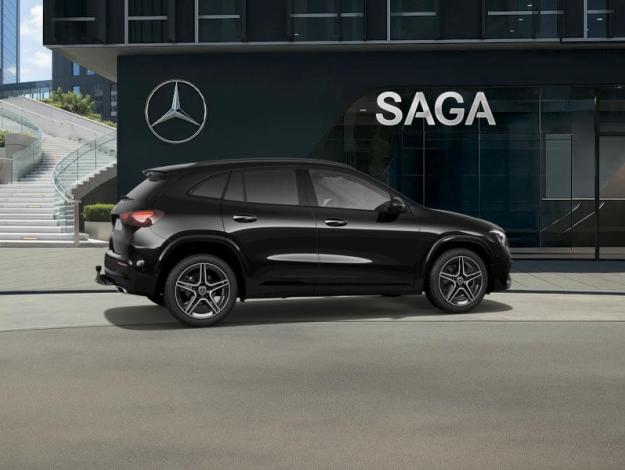 MERCEDES-BENZ  GLA 180 Star Edition  