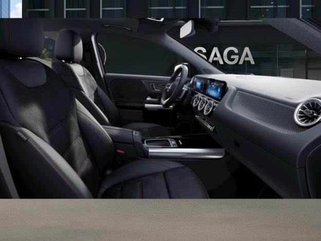 MERCEDES-BENZ GLA 180 Star Edition  