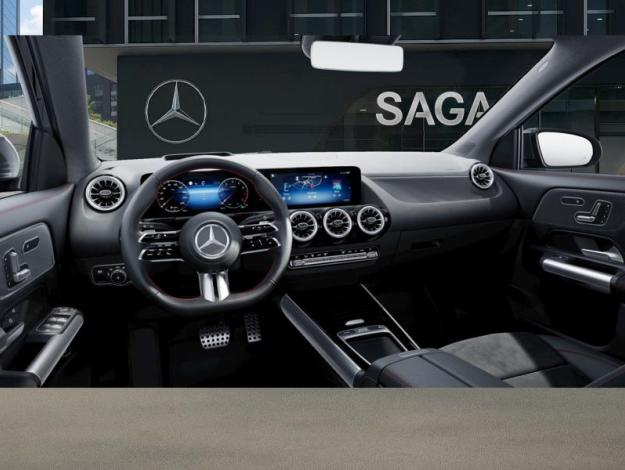 MERCEDES-BENZ GLA 180 Star Edition  