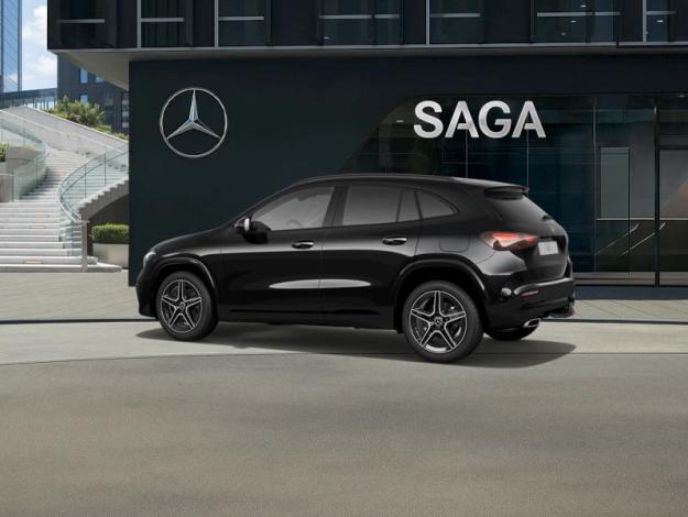 MERCEDES-BENZ GLA 180 Star Edition  
