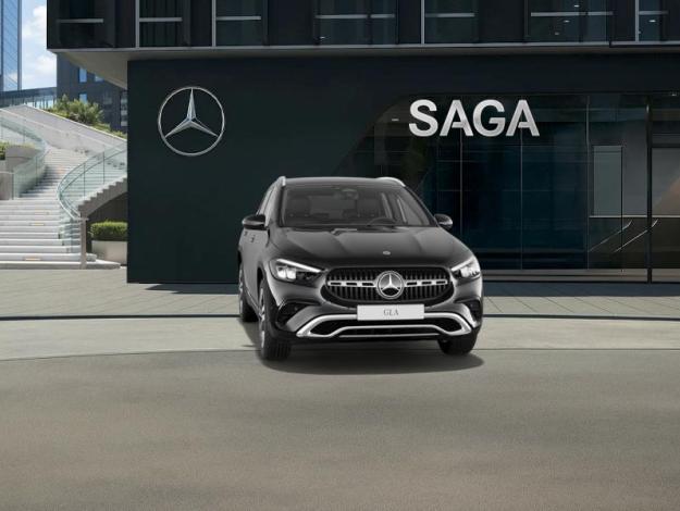 MERCEDES-BENZ GLA 180 Cyber Edition  
