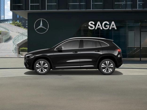 MERCEDES-BENZ GLA 180 Cyber Edition  
