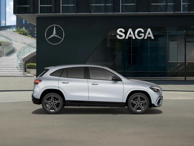 MERCEDES-BENZ GLA 180 Star Edition  
