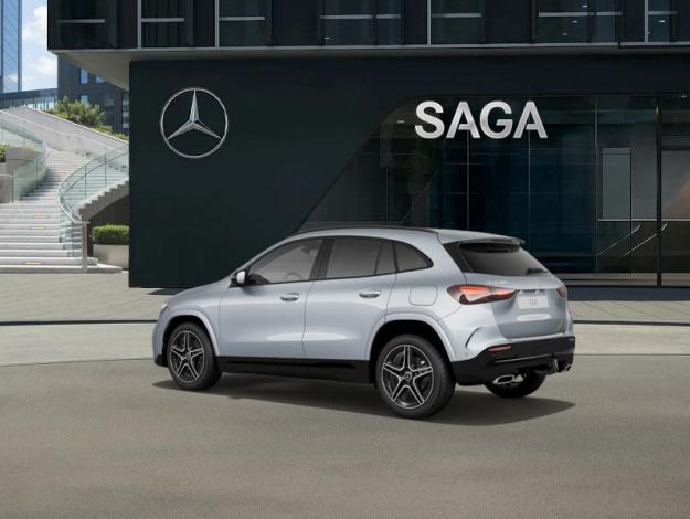 MERCEDES-BENZ GLA 180 Star Edition  