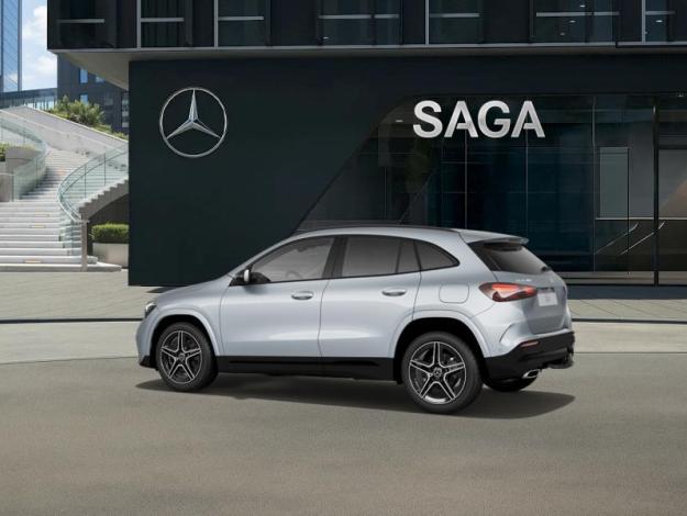 MERCEDES-BENZ GLA 180 Star Edition  
