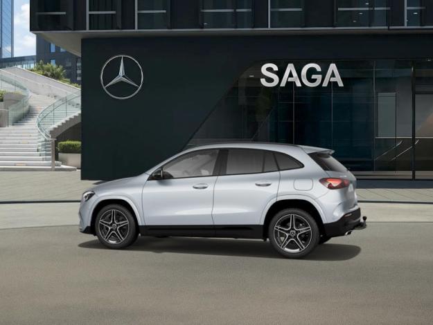 MERCEDES-BENZ GLA 180 Star Edition  