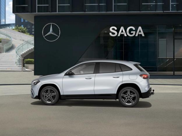 MERCEDES-BENZ GLA 180 Star Edition  