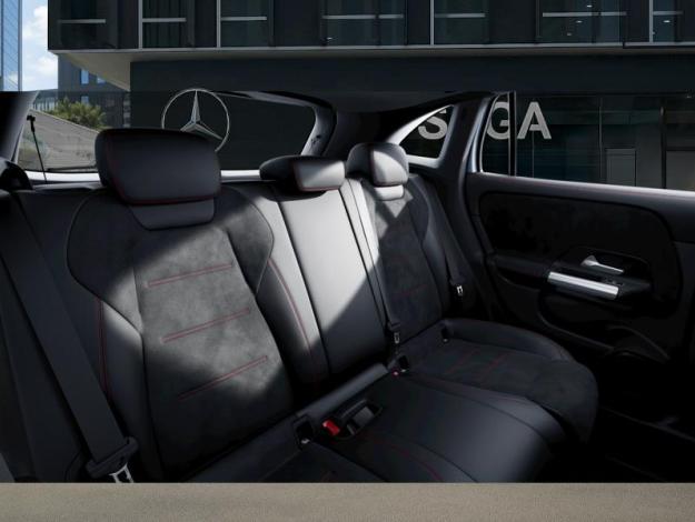 MERCEDES-BENZ GLA 180 Star Edition  