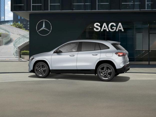 MERCEDES-BENZ GLA 180 Star Edition  