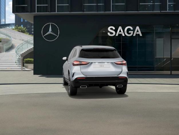 MERCEDES-BENZ GLA 180 Star Edition  