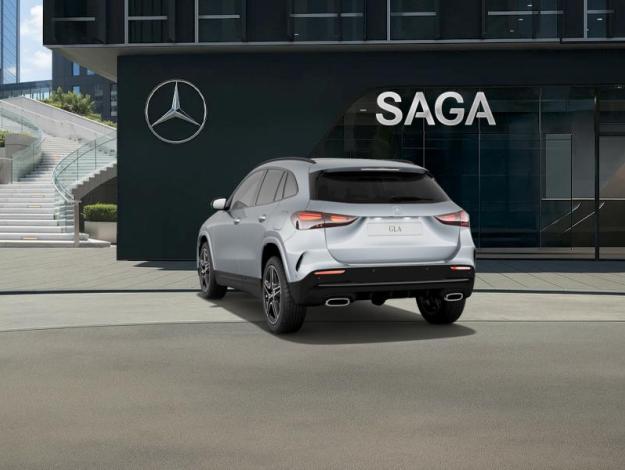 MERCEDES-BENZ GLA 180 Star Edition  