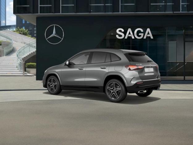 MERCEDES-BENZ GLA 180 Star Edition  
