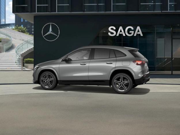 MERCEDES-BENZ GLA 180 Star Edition  