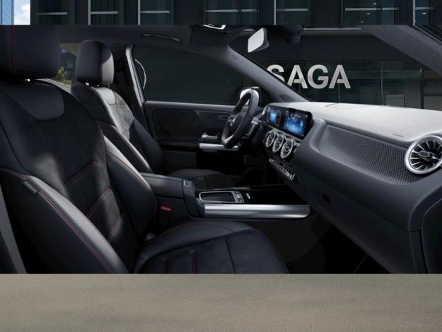 MERCEDES-BENZ GLA 180 Star Edition  