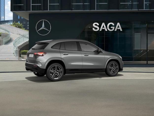 MERCEDES-BENZ GLA 180 Star Edition  