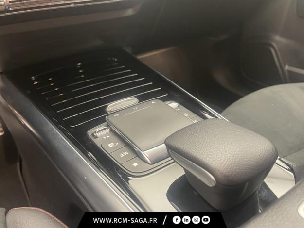 MERCEDES-BENZ GLA 200 d AMG Line  