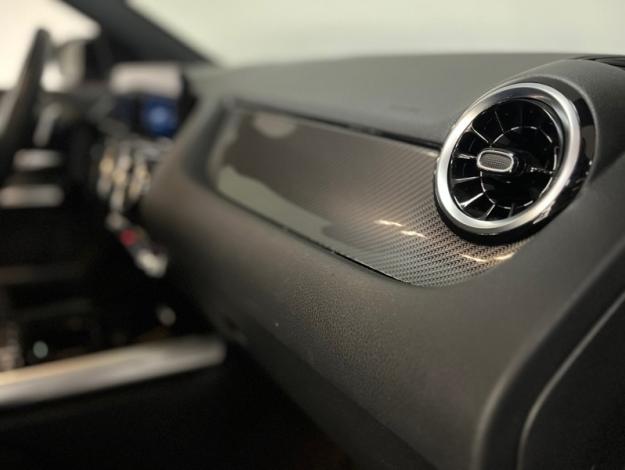 MERCEDES-BENZ GLA 200 AMG Line  GLA 200 AMG Line