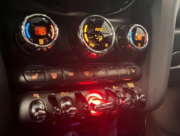 MINI Mini 3-pt. John Cooper Works  2.0 231 ch 