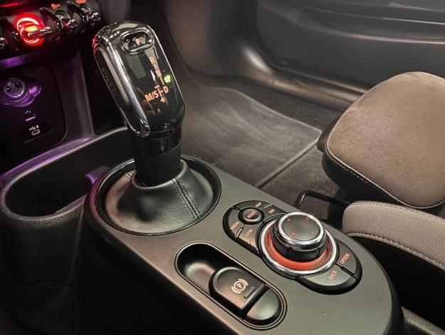 MINI Mini 3-pt. John Cooper Works  2.0 231 ch 