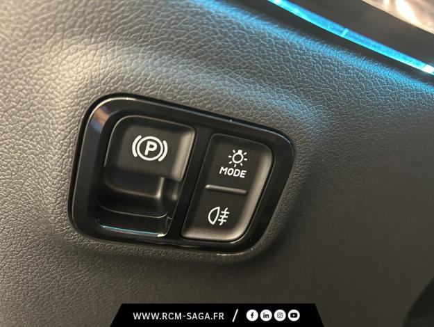 MERCEDES-BENZ CLA Coupé CLA 200 AMG Line  CLA 200 AMG Line