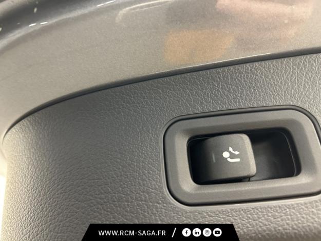 MERCEDES-BENZ GLA 200 d AMG Line  GLA 200 d AMG Line